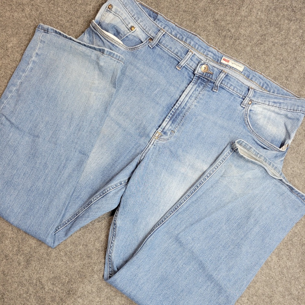 Wrangler Jeans Mens 42X29 Denim Faded Relaxed Fit Bootcut Leg Weekend Casual